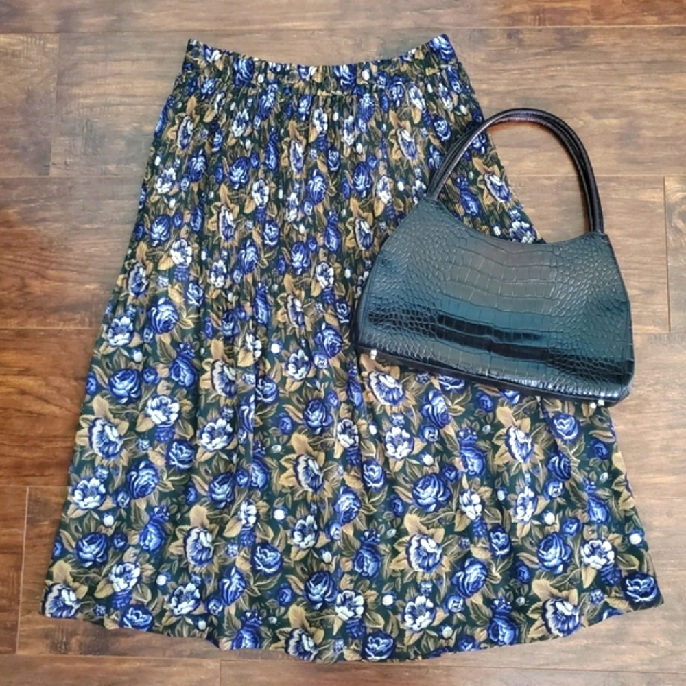 Sag Harbor Petites vintage pleated midi sheer skirt, size M Garden Floral